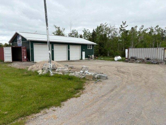 Barrie, ON L4M 4Y8,1013 Penetanguishene RD