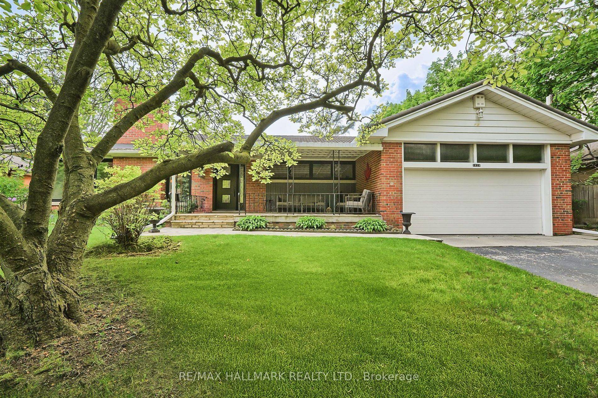Toronto W08, ON M9A 3M6,1616 Islington AVE