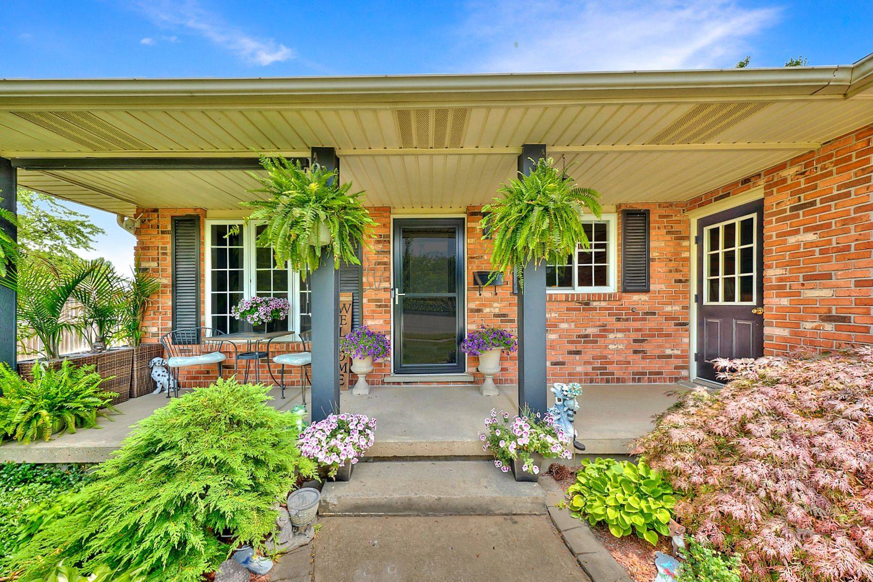 Welland, ON L3C 6V5,15 Pinoak CT