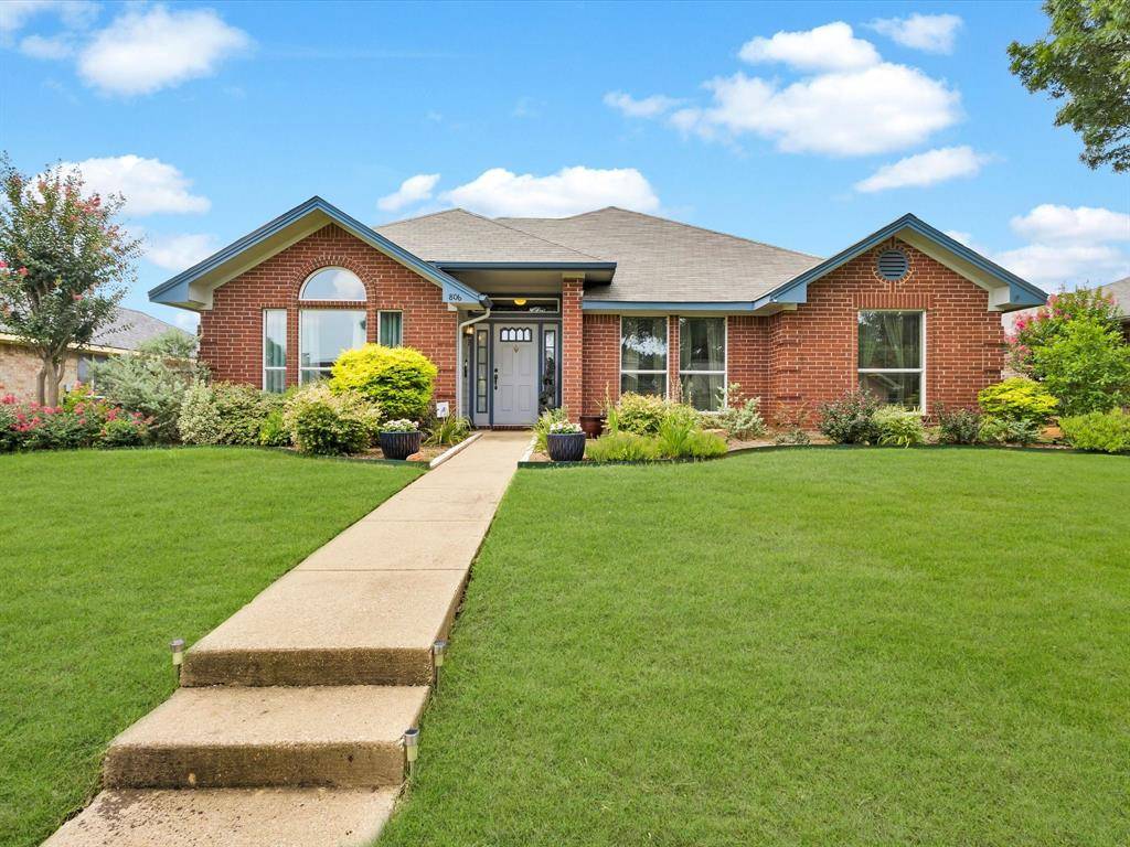 Lewisville, TX 75067,806 Red Oak Drive
