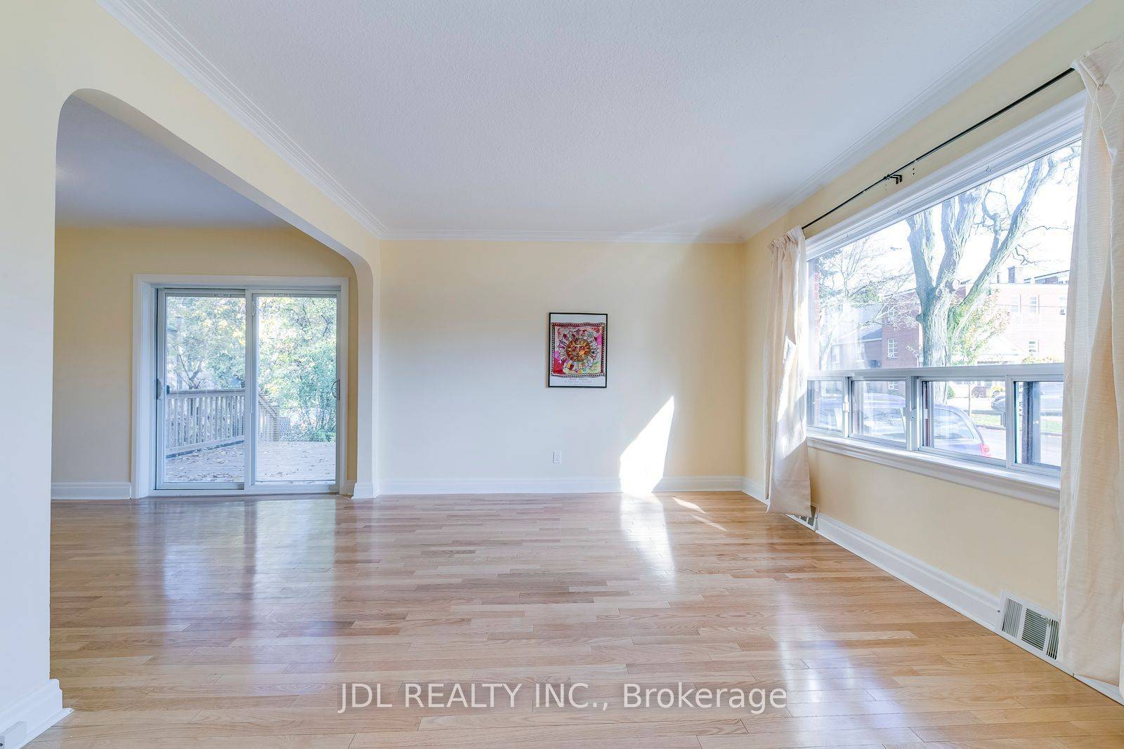 Toronto C14, ON M2M 2M7,50 Newton DR