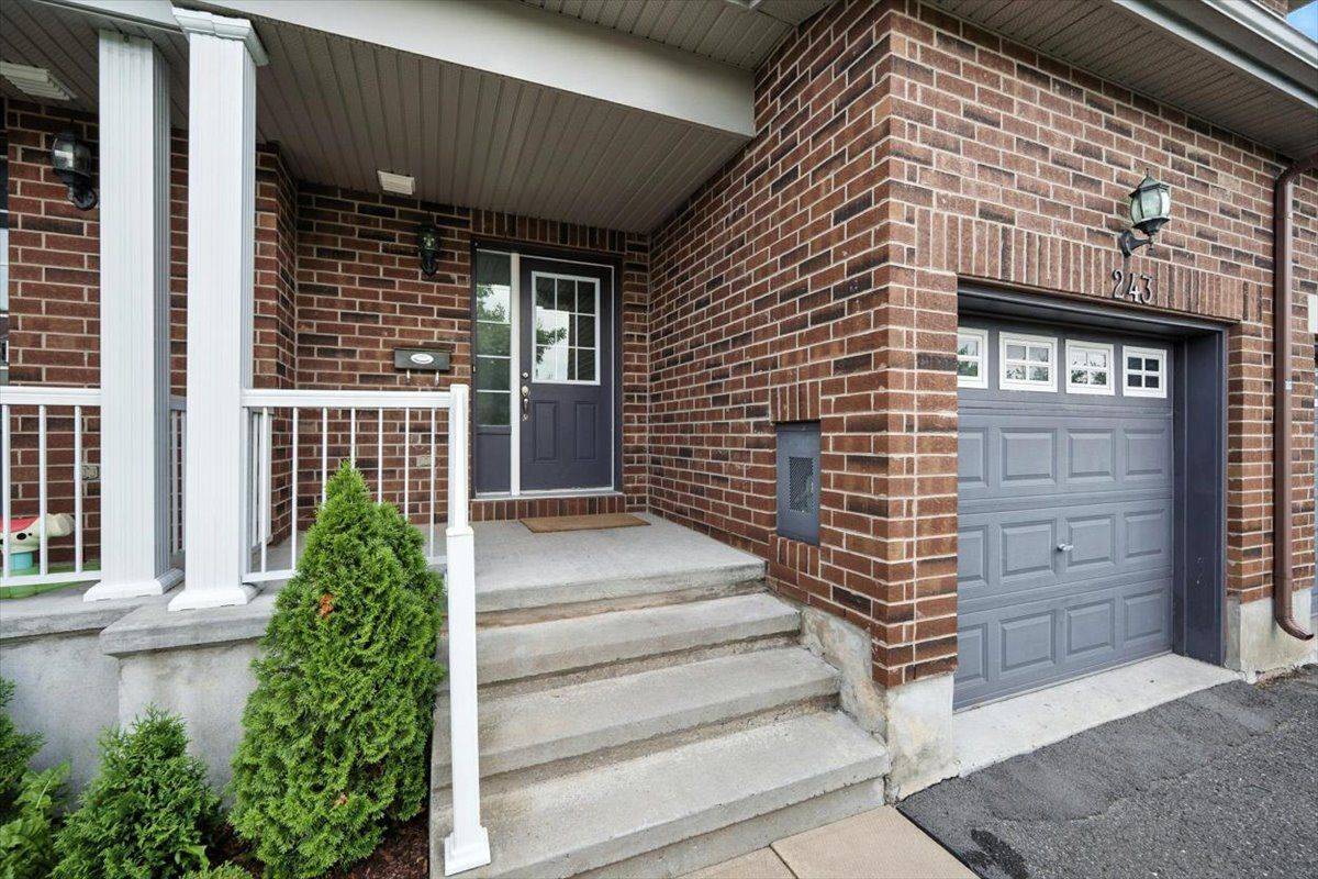 Orleans - Cumberland And Area, ON K4A 0T9,243 Cityview CRES