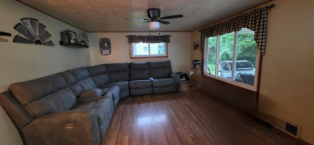 Moundsville, WV 26041,495 Fallen Timber Lane