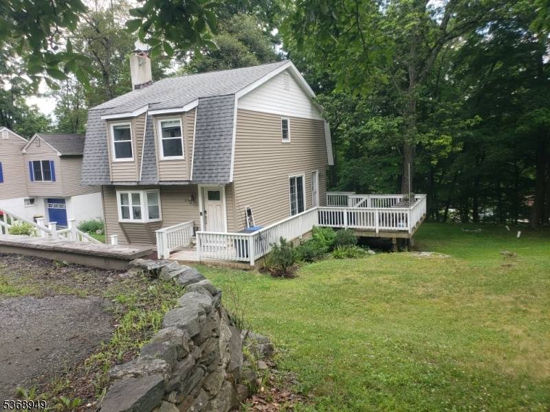 West Milford Twp., NJ 07421,28 Tansboro Rd