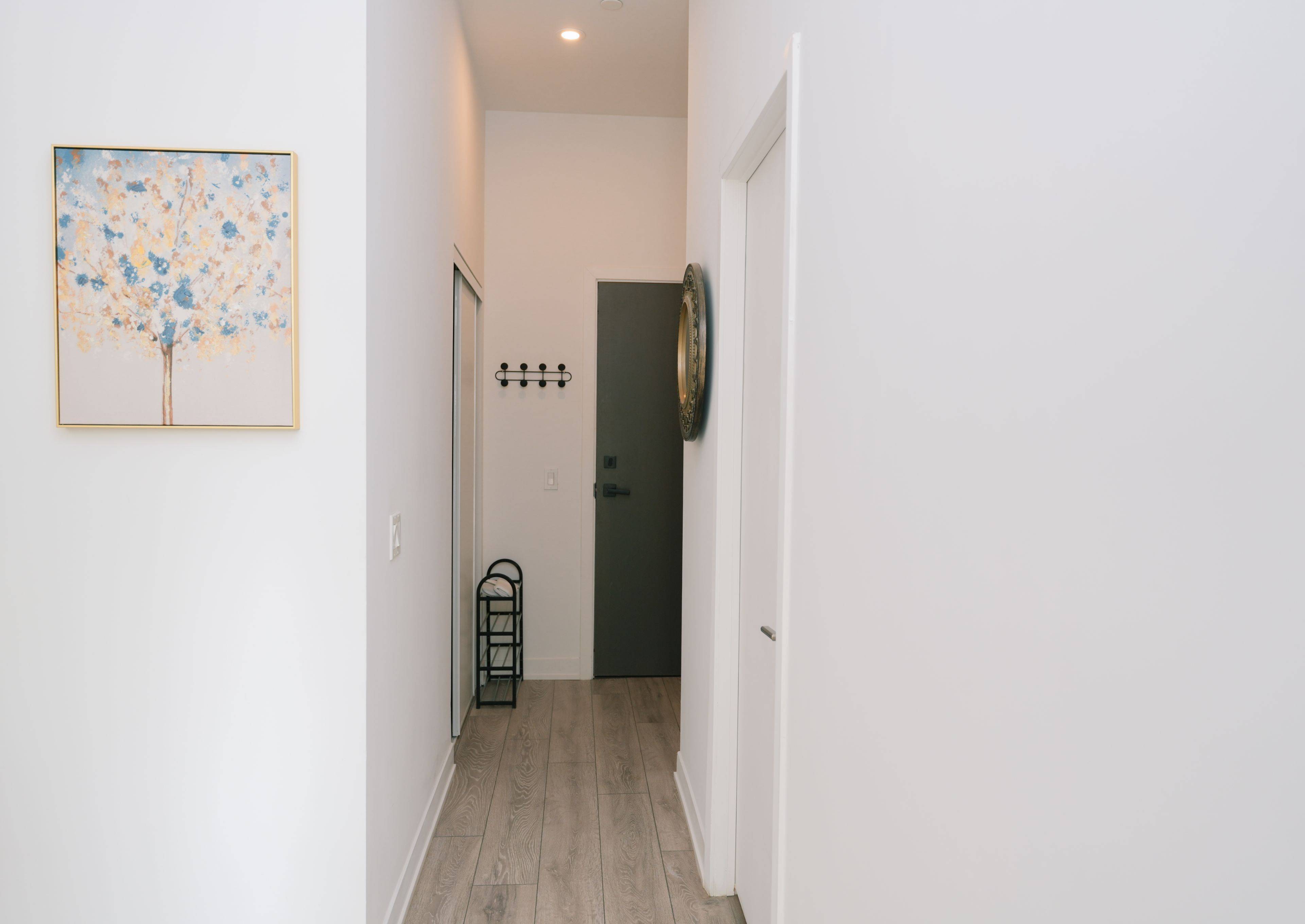 Toronto C14, ON M2N 0L4,15 Holmes AVE #103