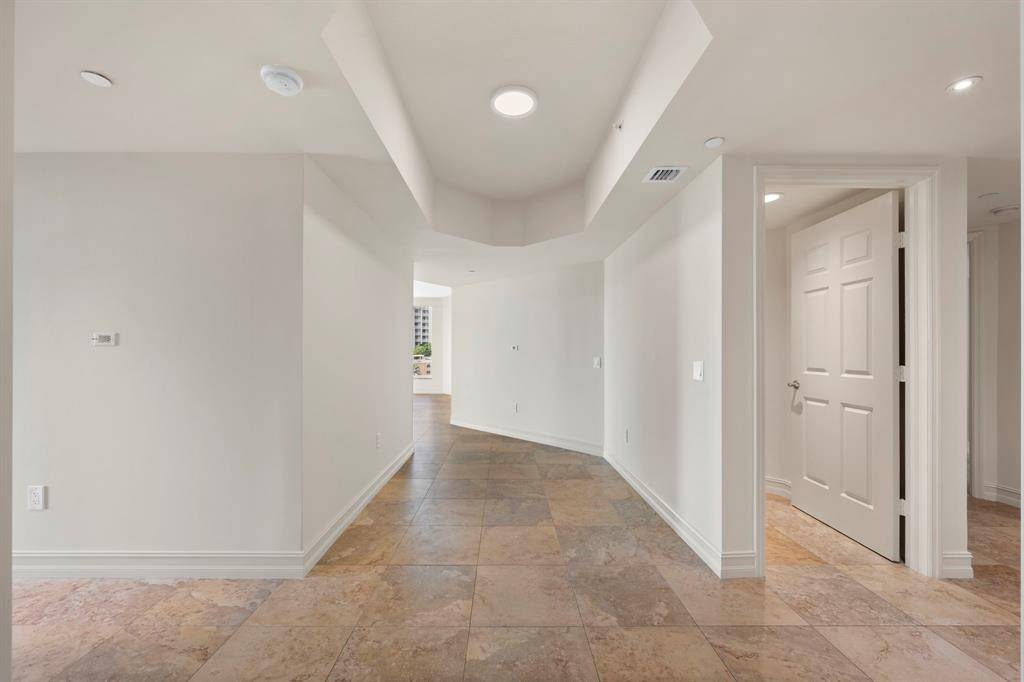 Fort Lauderdale, FL 33301,411 N New River Dr #806