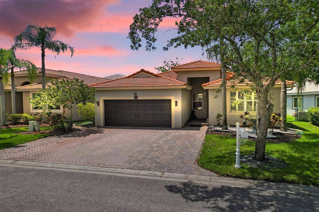 Coral Springs, FL 33076,5445 NW 122 Dr