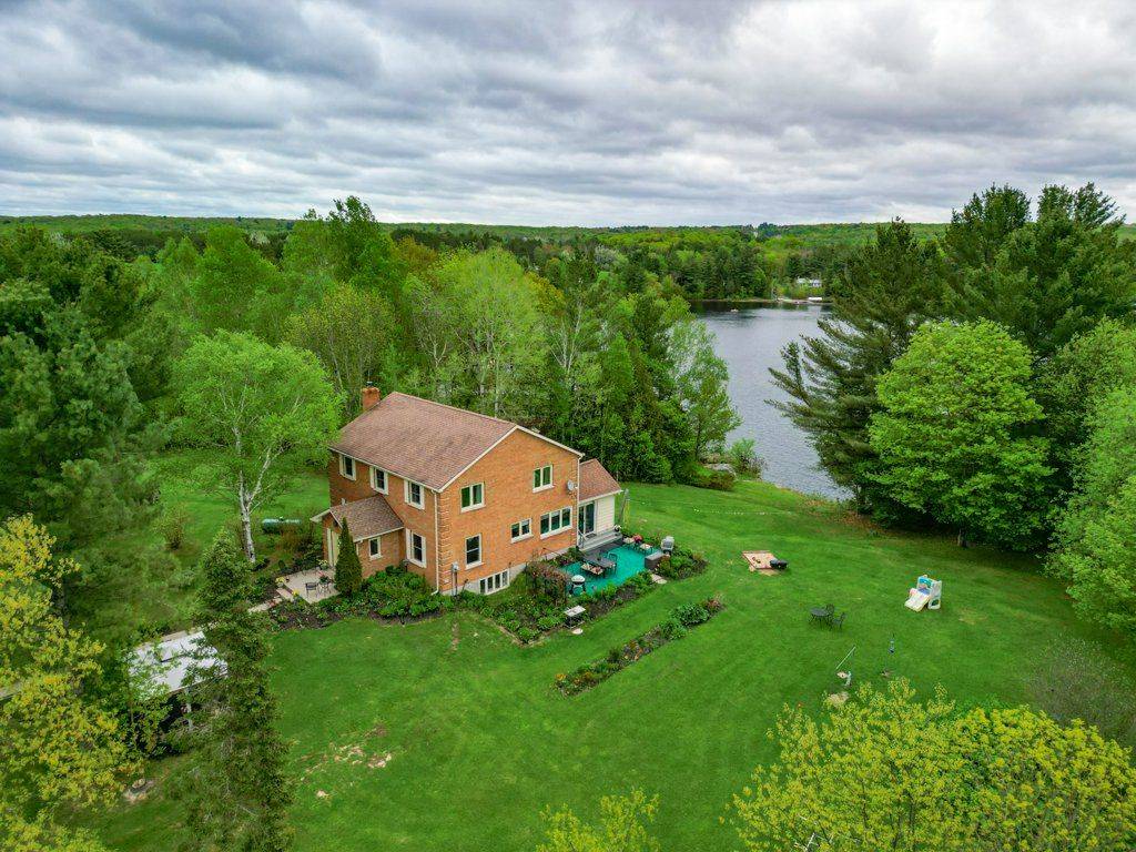 Seguin, ON P2A 2W9,2 Tally Ho-Swords RD