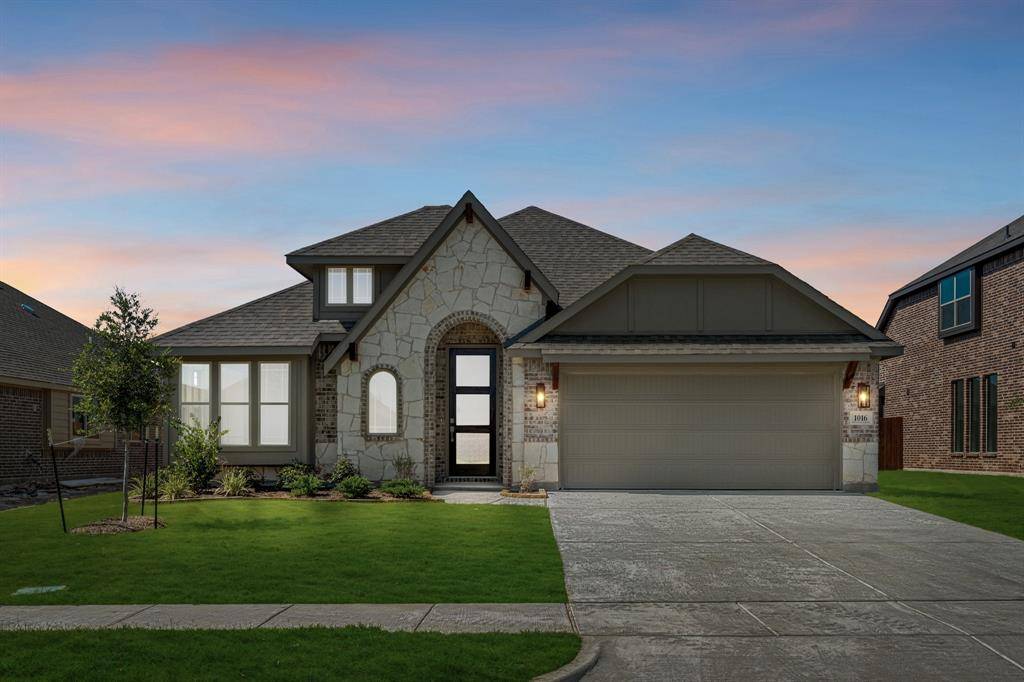 Crowley, TX 76036,1016 Pineview Lane