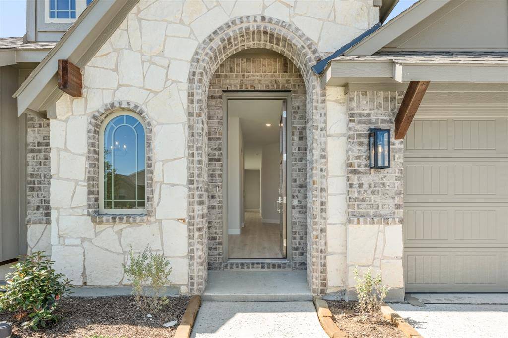 Crowley, TX 76036,1016 Pineview Lane