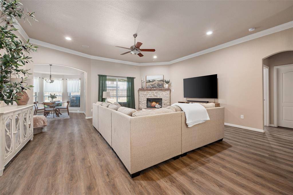 Benbrook, TX 76126,5520 Plata Lane