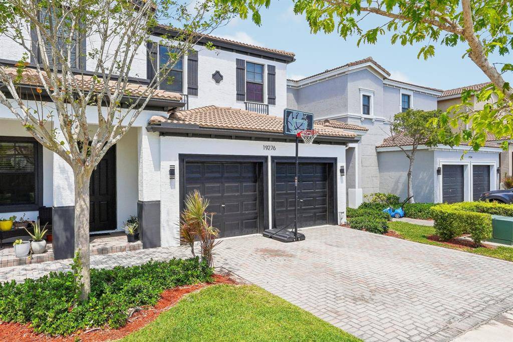 Miami, FL 33179,19276 NE 9th Pl