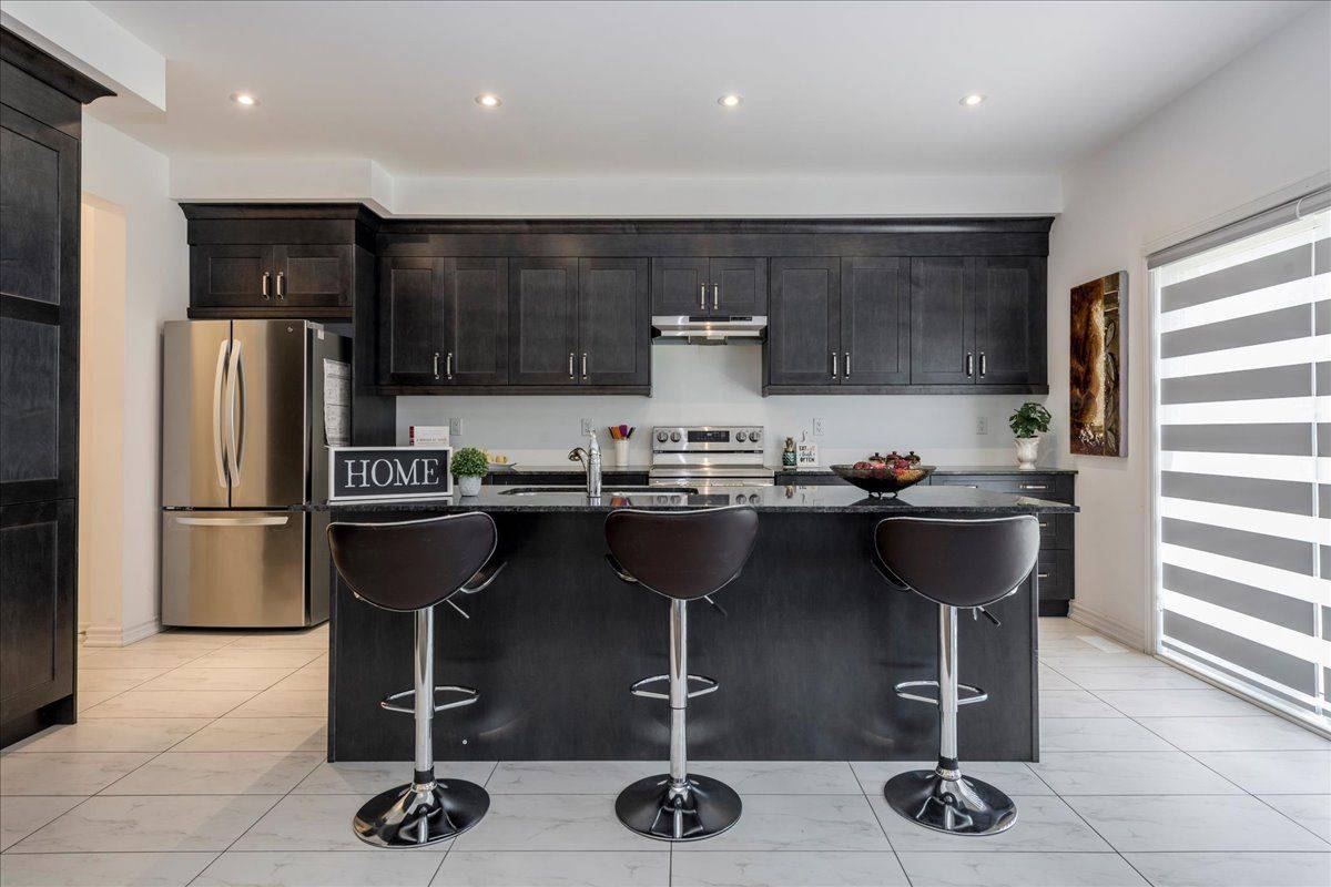 Barrie, ON L9J 0T4,59 Wheatfield RD