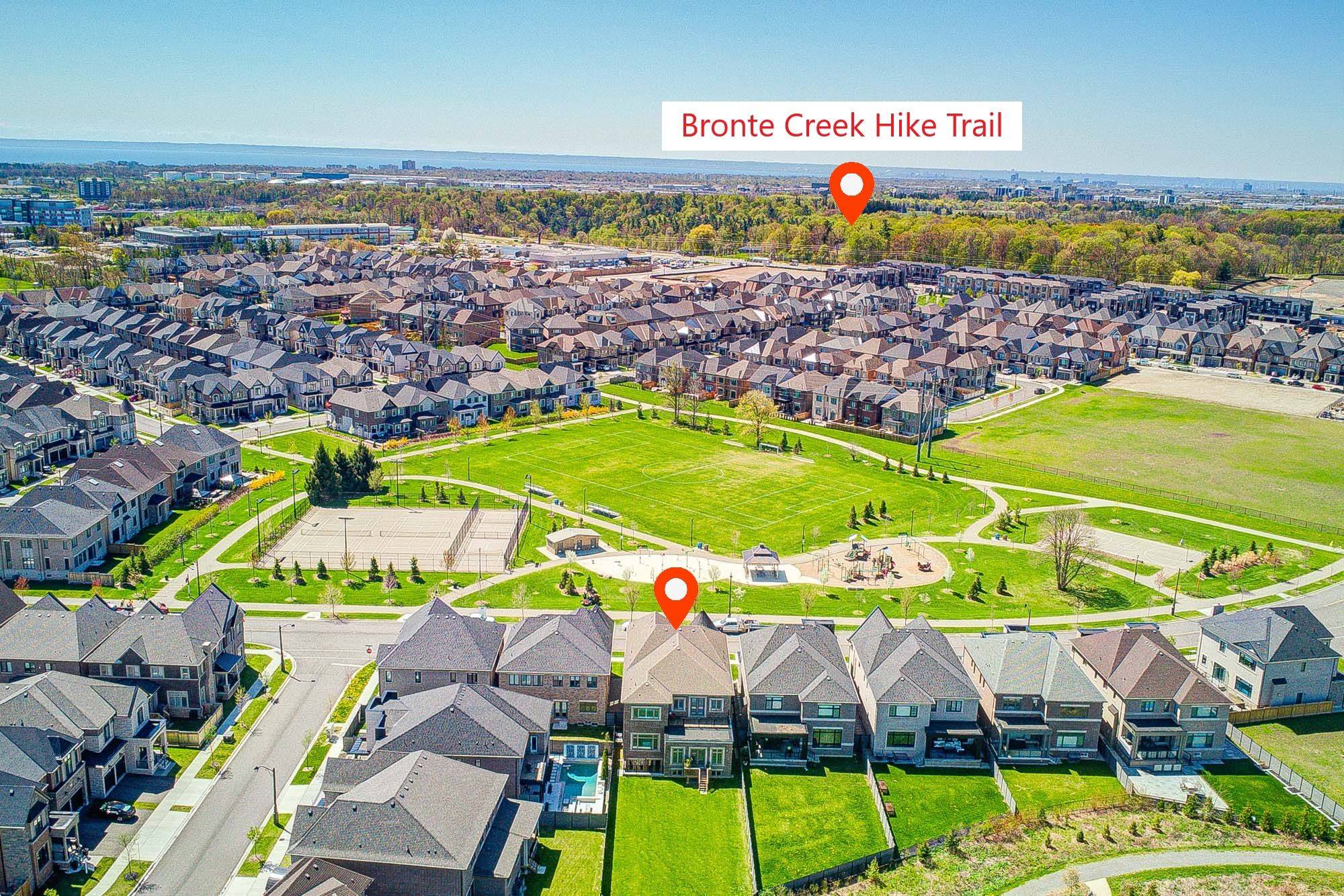 Oakville, ON L6M 5M8,2359 Saw Whet BLVD