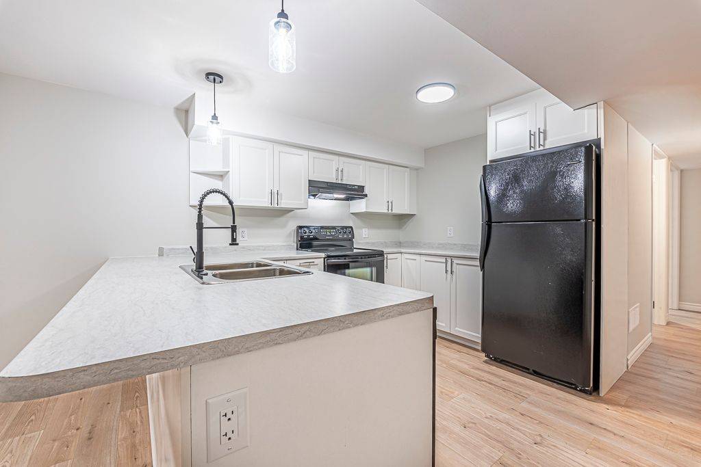 Kawartha Lakes, ON K9V 0L4,4 Deacon CRES