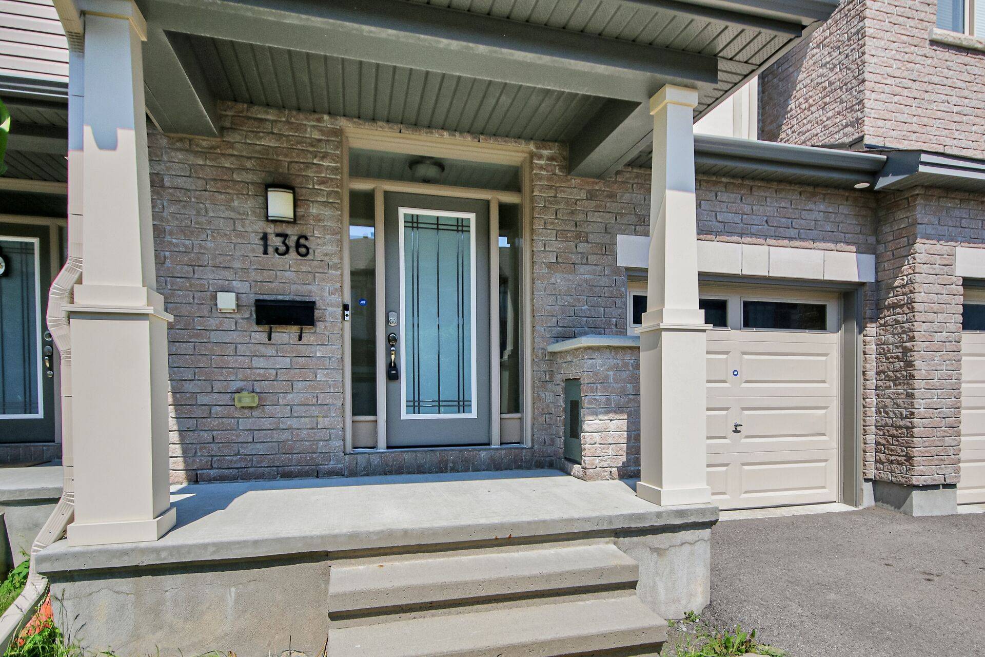 Kanata, ON K2S 0V8,136 Overberg WAY