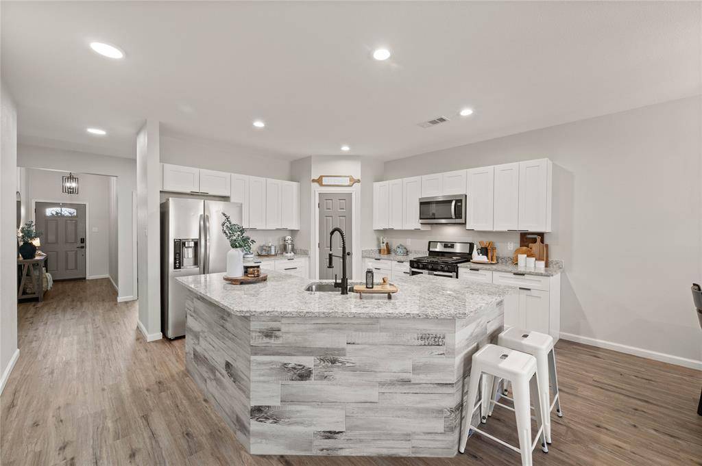 Fort Worth, TX 76108,213 Bower Ridge Drive