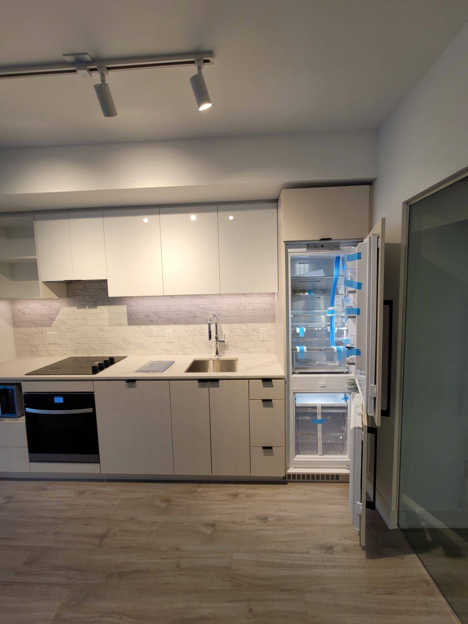 Toronto C08, ON M5B 1Z2,252 Church ST #501