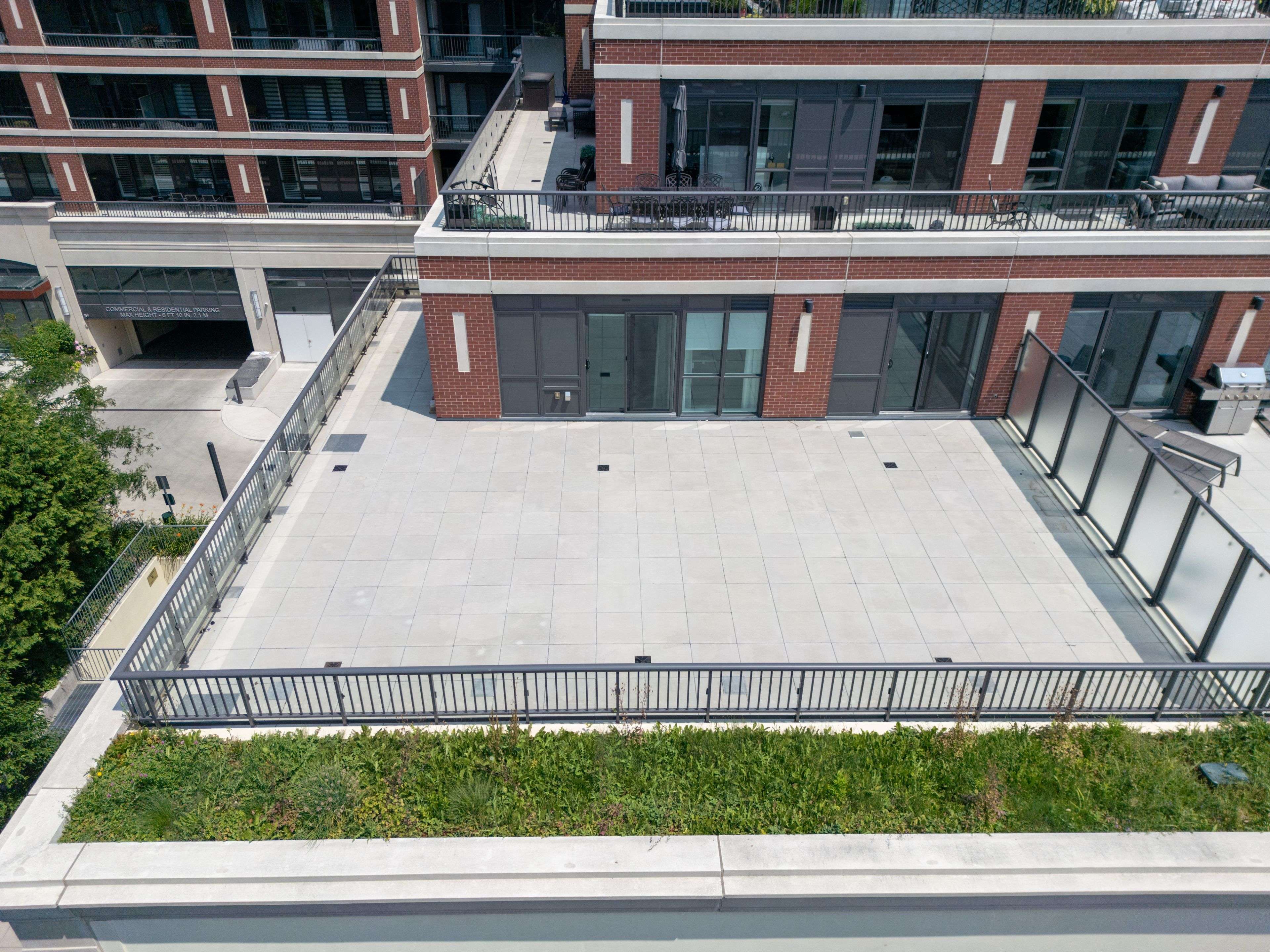 Toronto C04, ON M5M 0B3,1700 Avenue RD #309