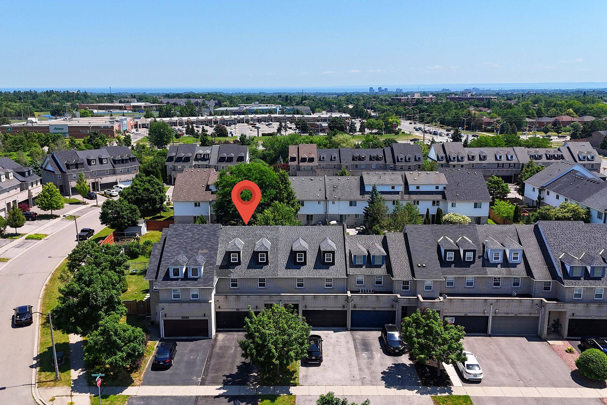 Oakville, ON L6M 3R7,2048 White Dove CIR