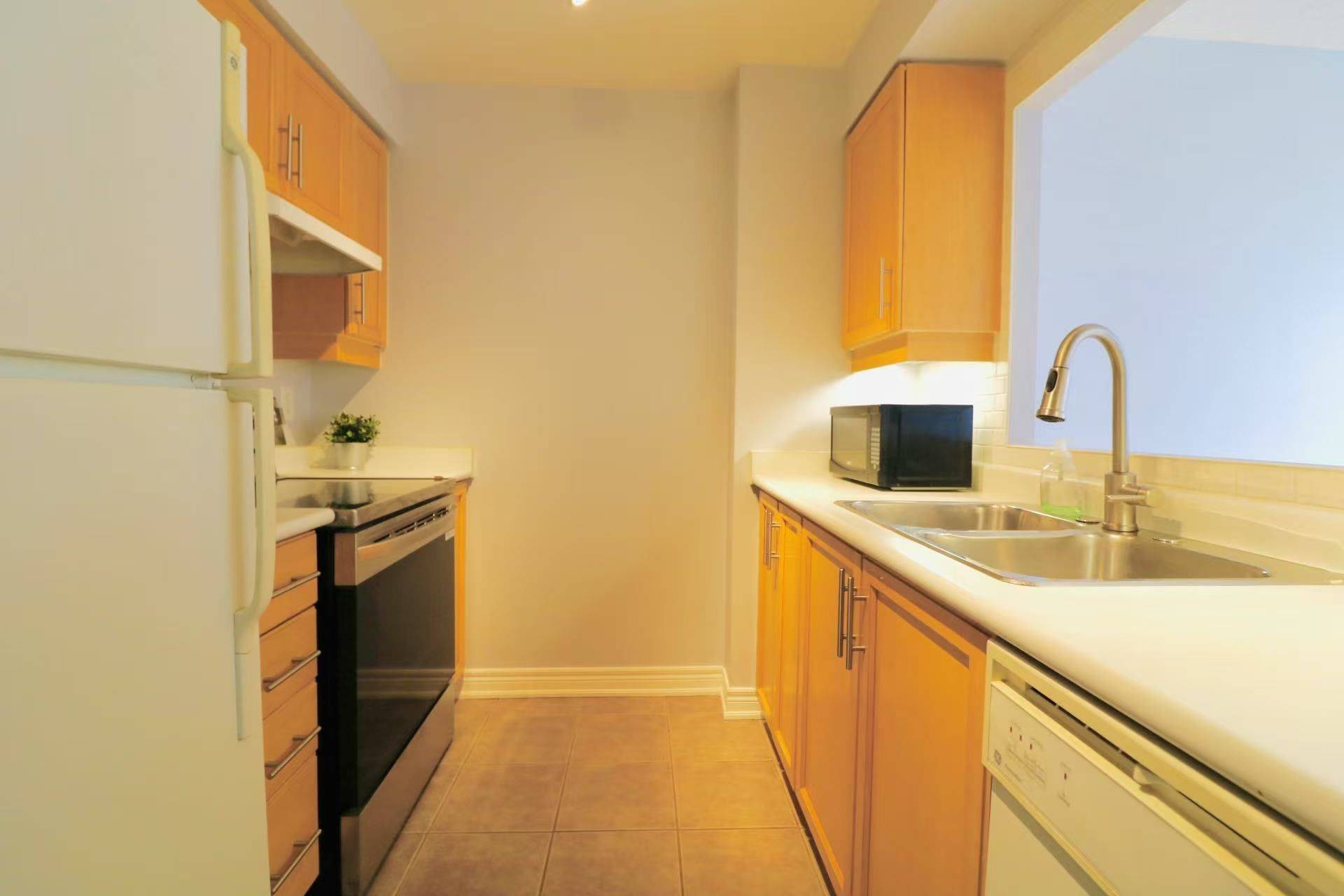 Oakville, ON L6J 7W1,50 Old Mill RD #510