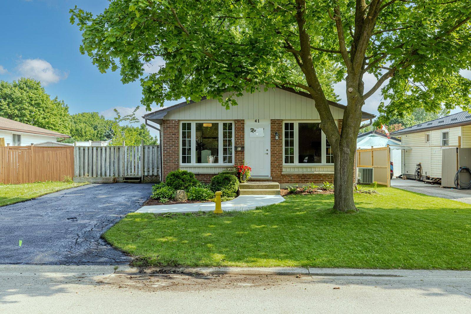 London South, ON N6E 2E2,41 Fennell CRES