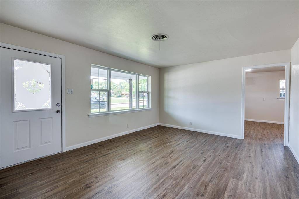 Haltom City, TX 76117,5217 Mack Road