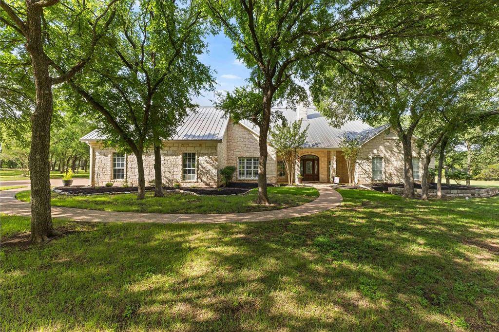 Crawford, TX 76638,355 Winding Trail
