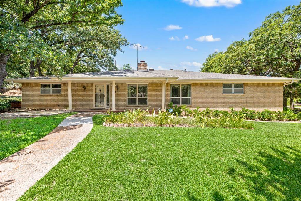 Euless, TX 76040,1306 Driftwood Drive