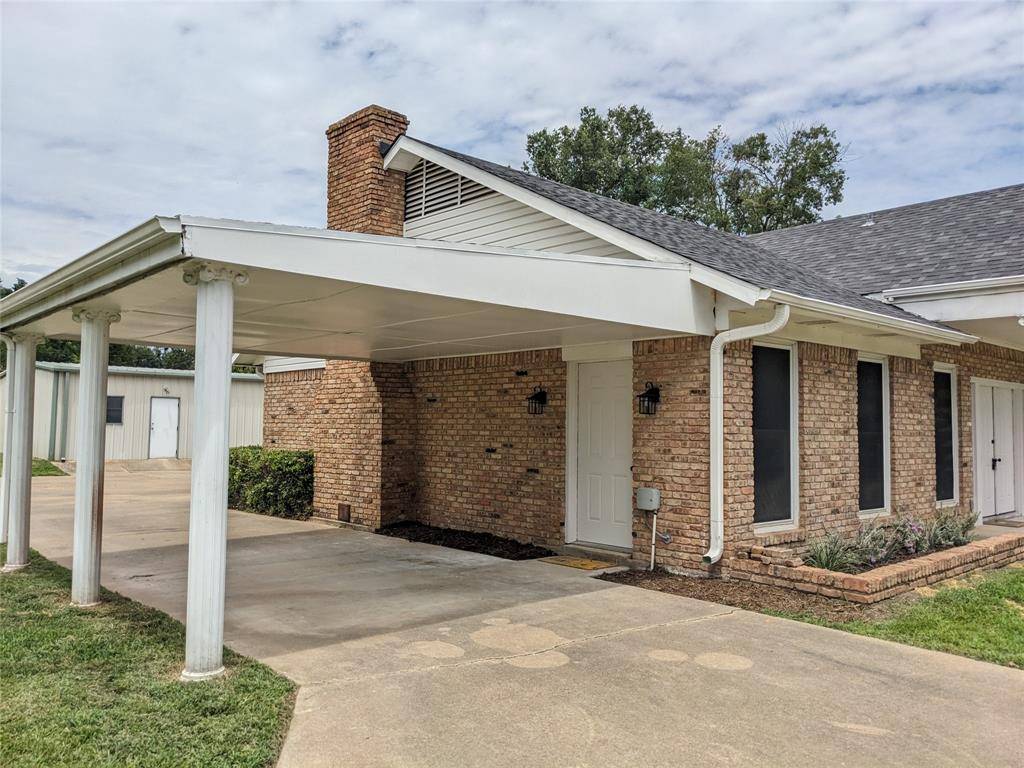 Athens, TX 75751,810 Lucas Drive
