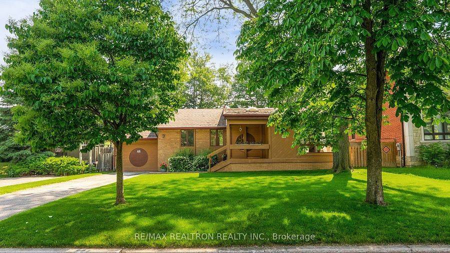 Toronto C13, ON M3B 2R1,46 Hurlingham CRES
