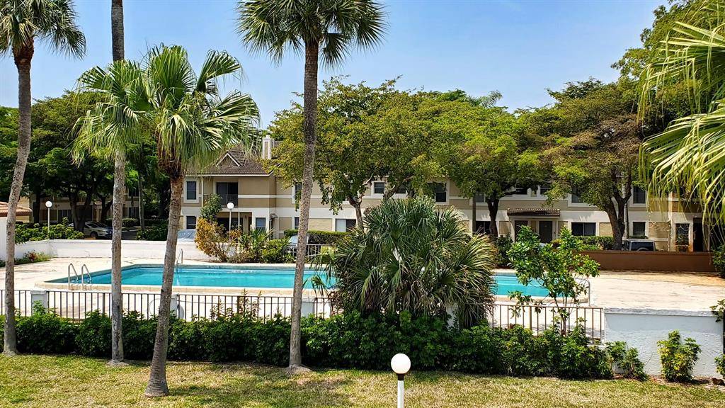 Coral Springs, FL 33065,2710 Riverside Dr #202-A