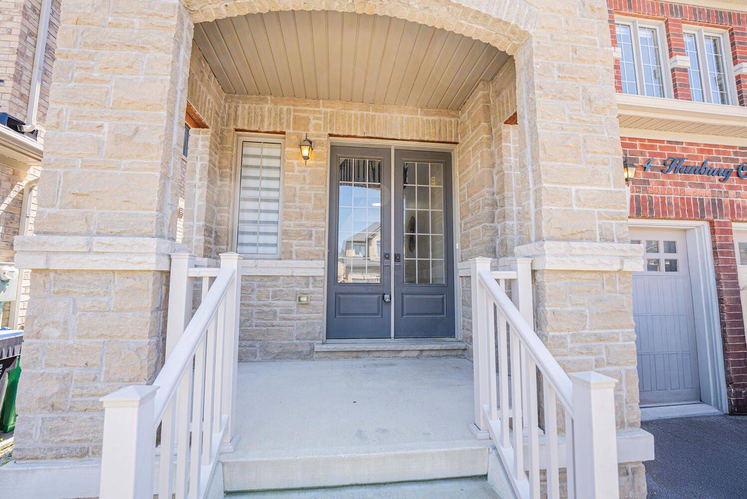 Brampton, ON L6X 5N6,4 Hanbury CRES