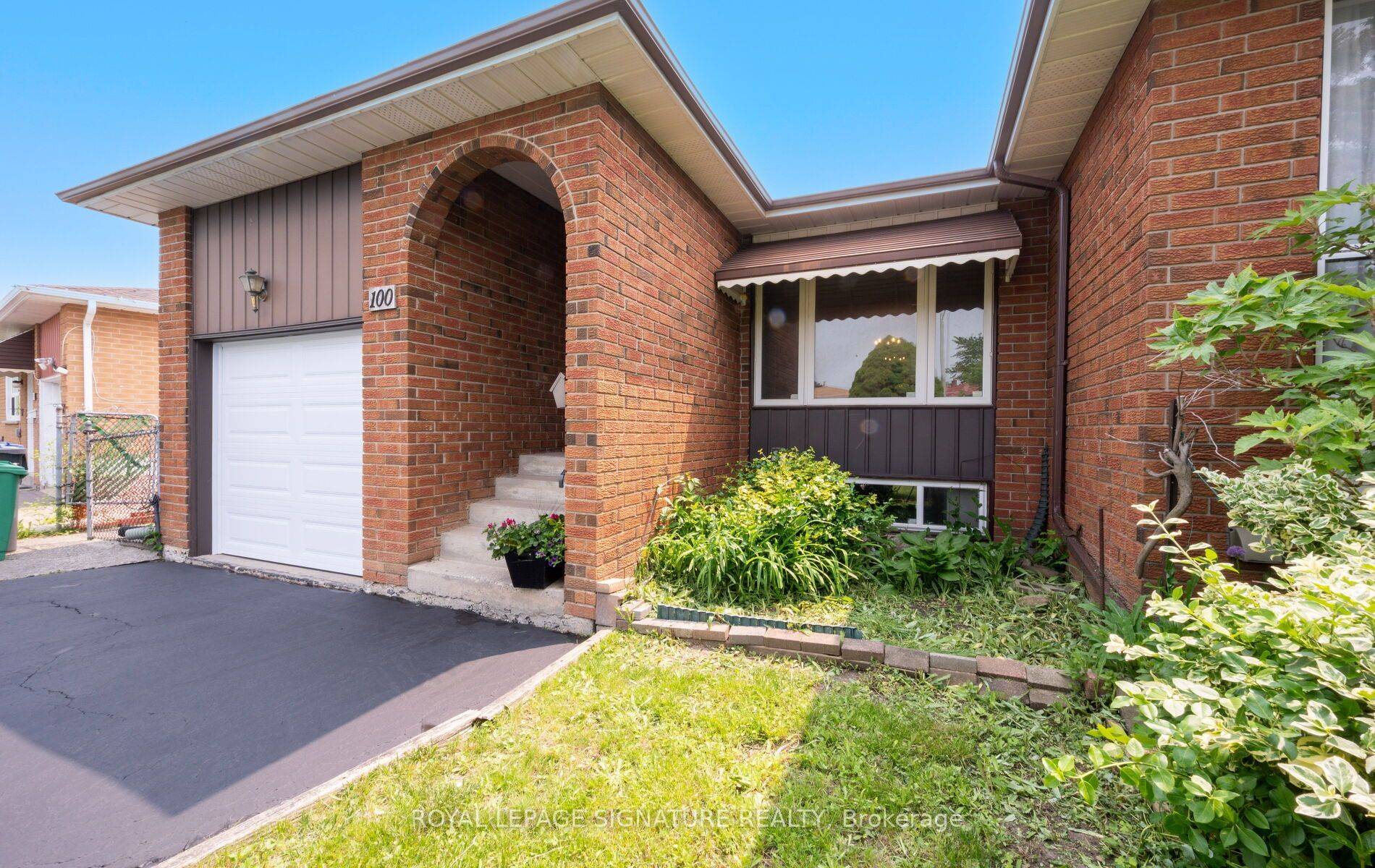 Brampton, ON L6S 3C5,100 Madison ST