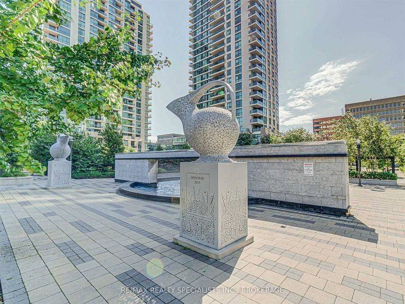 Toronto W08, ON M9C 0Z3,225 Sherway GDNS #2601