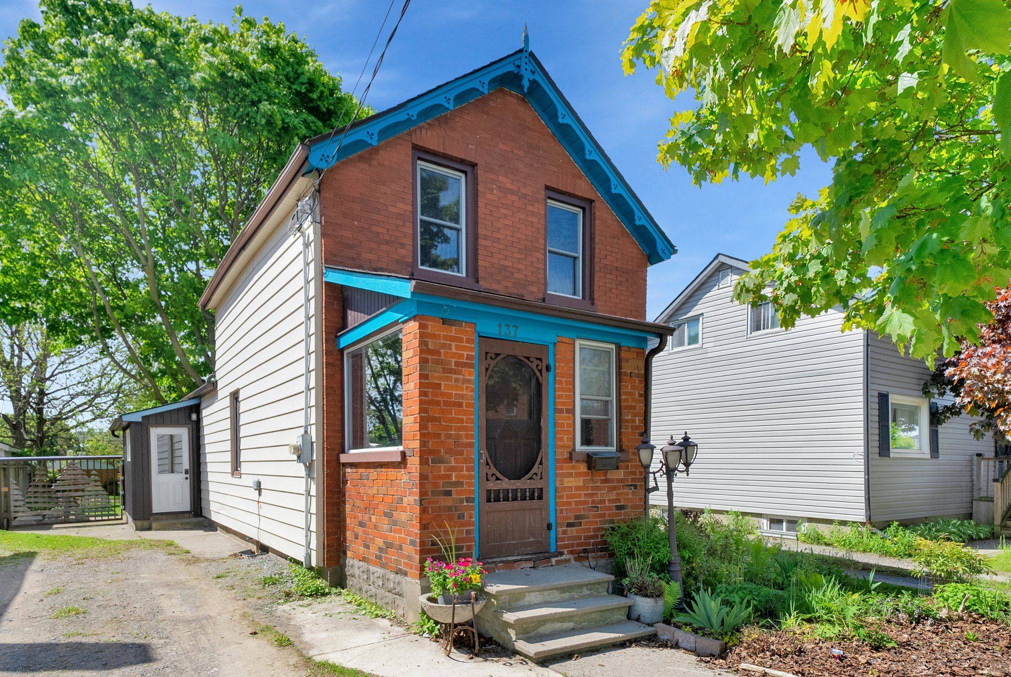 Cobourg, ON K9A 2H1,137 University AVE W