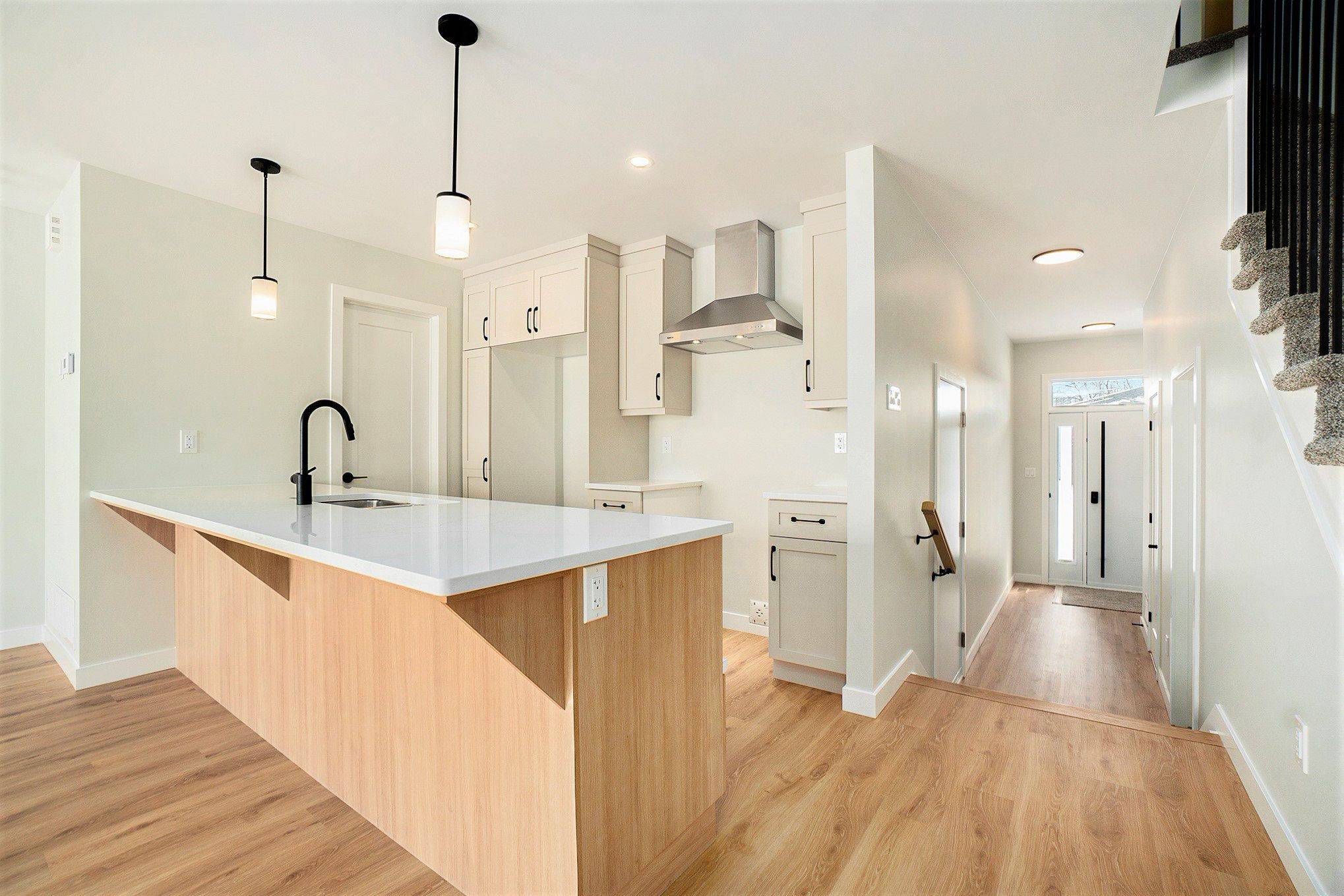 North Stormont, ON K0C 1W0,85 VILLENEUVE ST