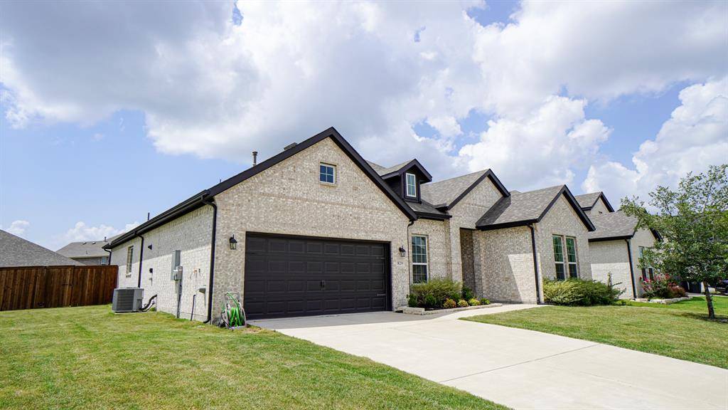 Lavon, TX 75166,829 Spruce Street