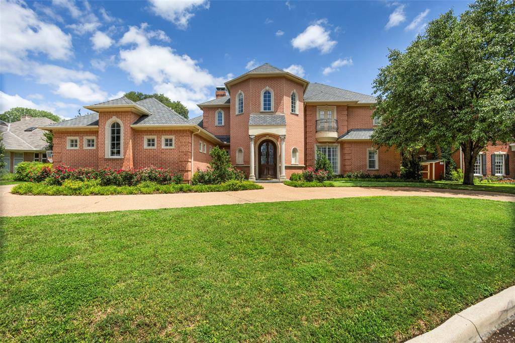 Fort Worth, TX 76109,4816 Overton Hollow Street