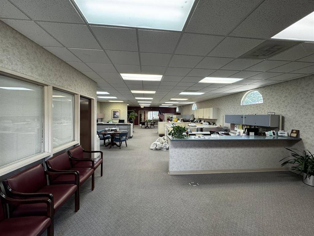 1915 Citizens Bank Drive, Bossier City, LA 71111
