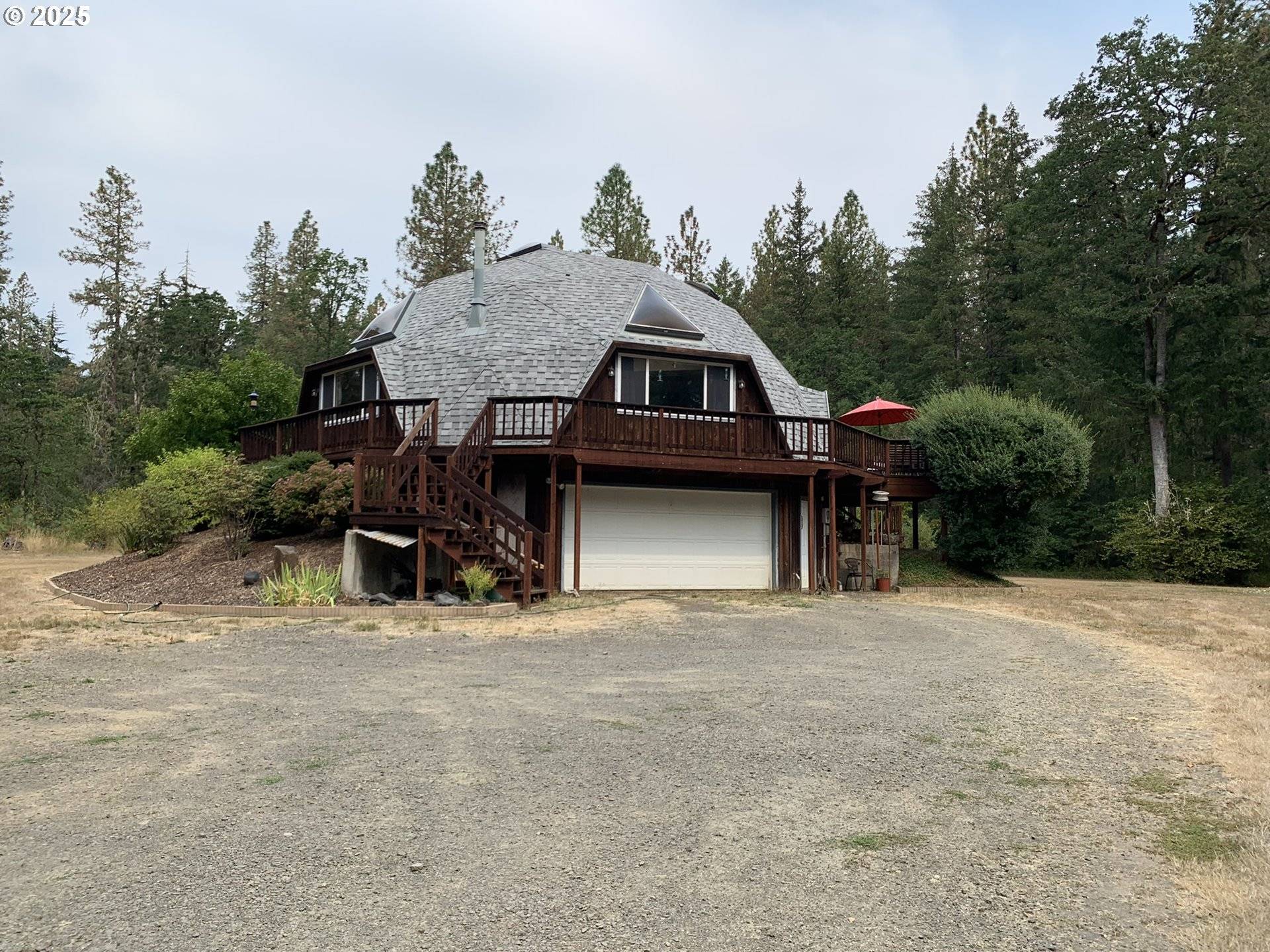 Veneta, OR 97487,23555 SUTTLE RD