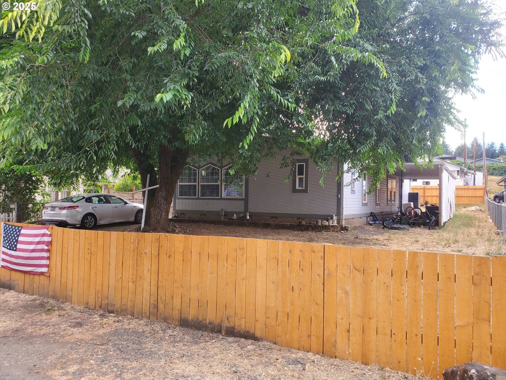 Yoncalla, OR 97499,425 BIRCH ST