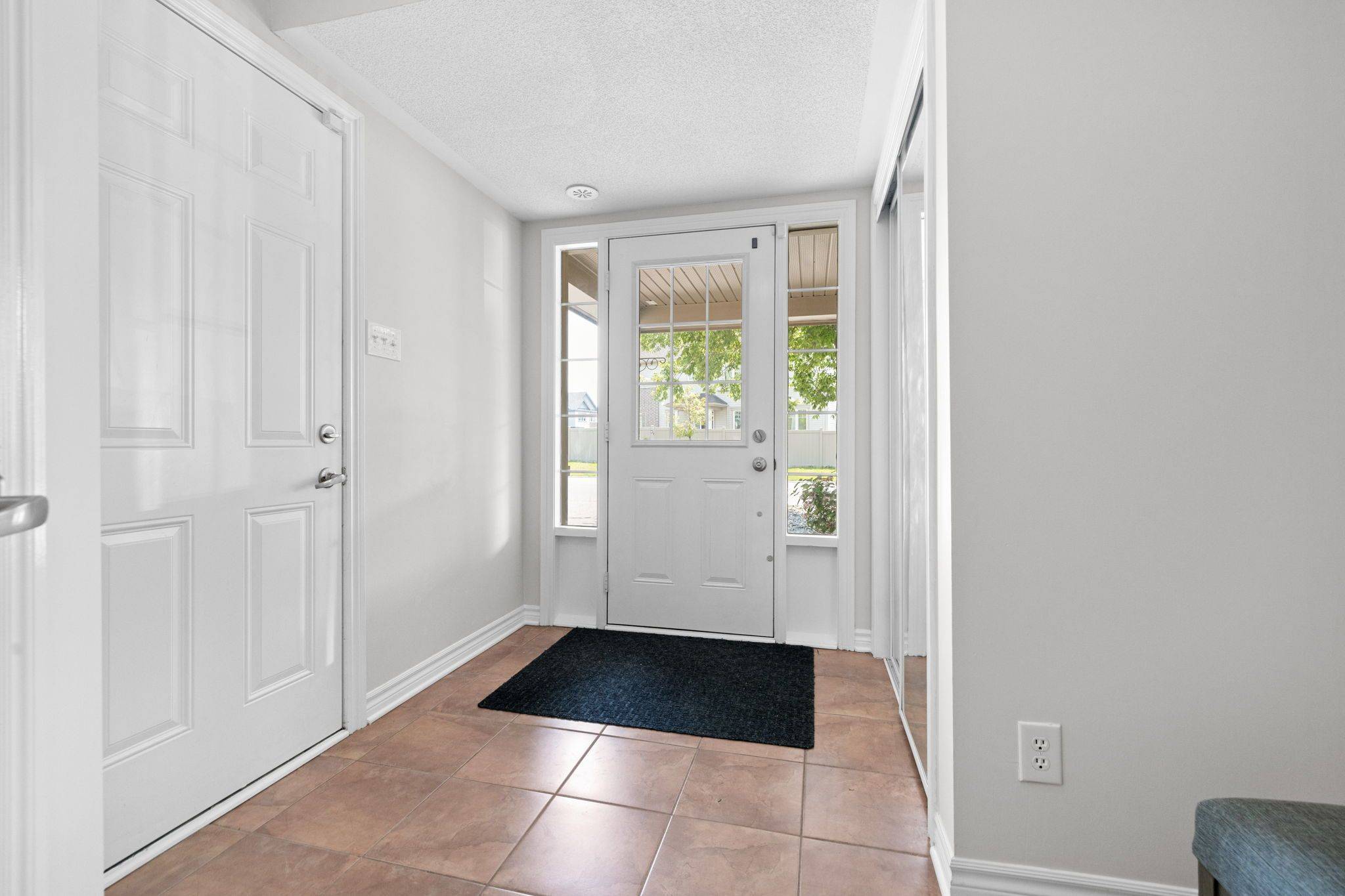 Barrhaven, ON K2J 0K2,2527 Waterlilly WAY