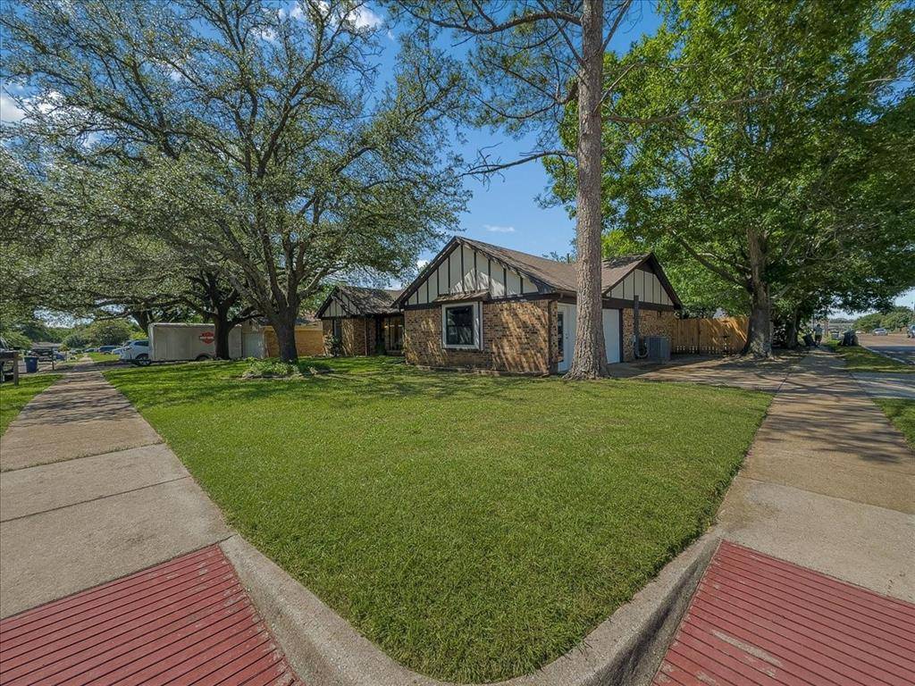 Burleson, TX 76028,777 NW Charlyne Drive