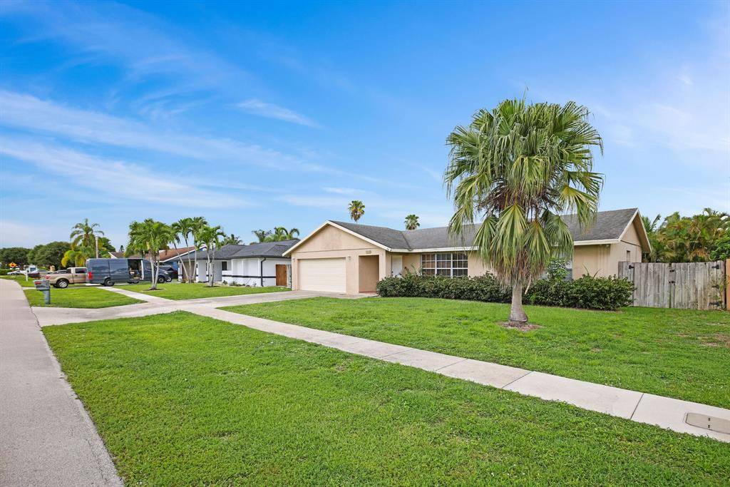 Wellington, FL 33414,12129 Stratford St