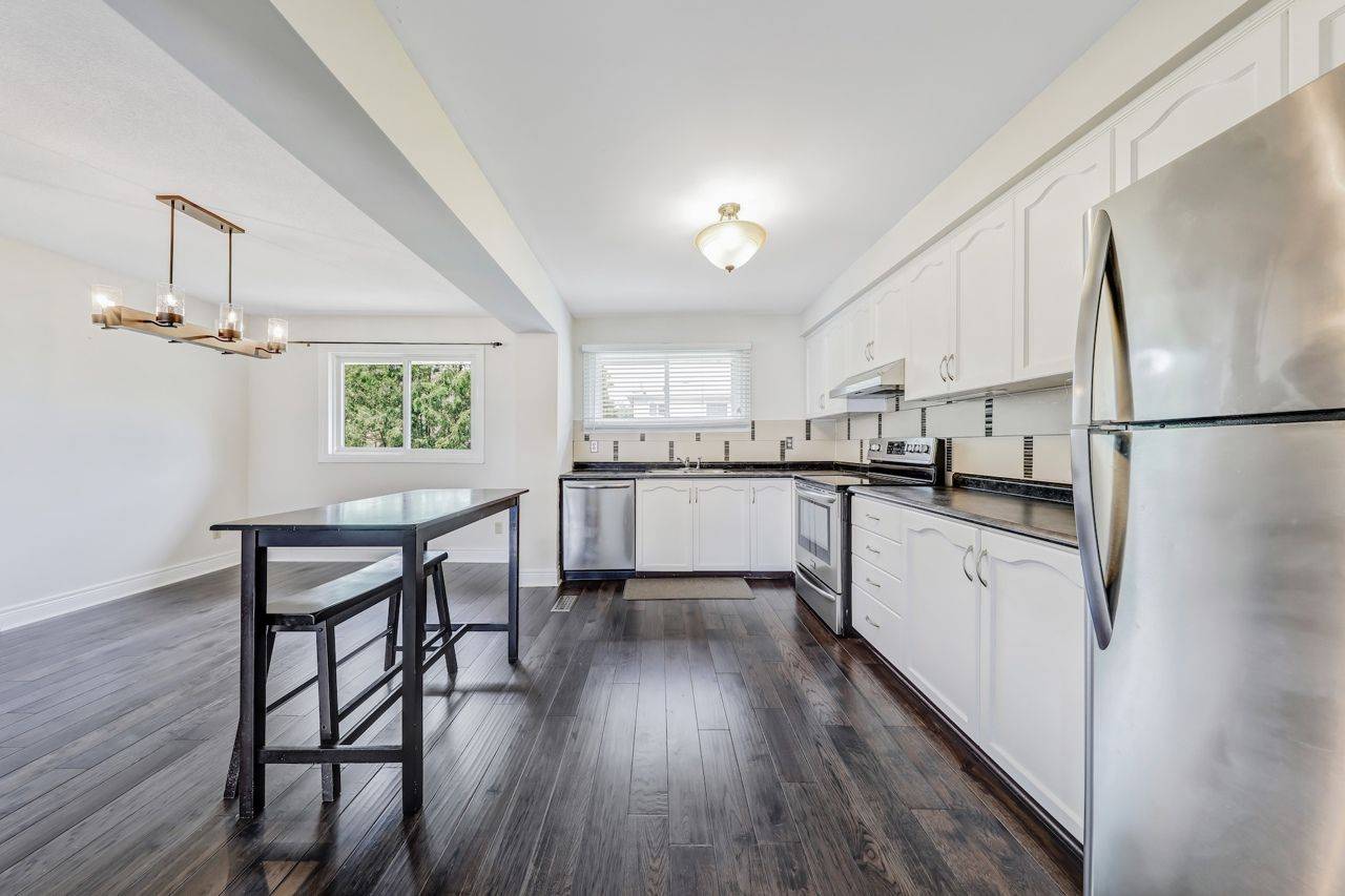 Brampton, ON L6S 3J9,9 Ashton CRES #9