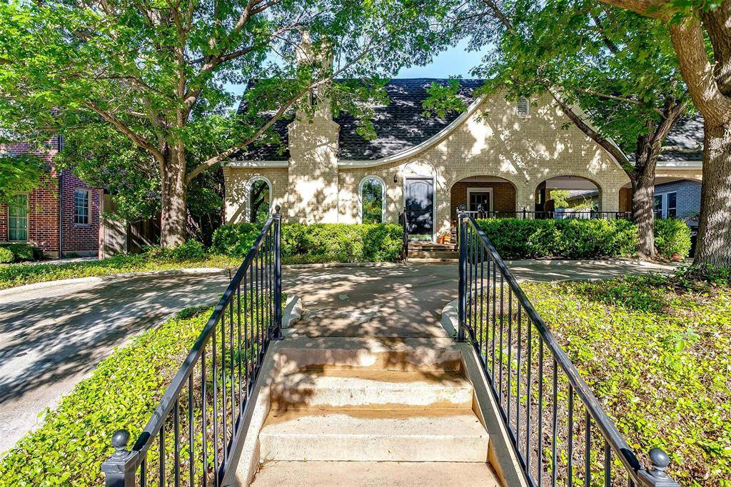 Fort Worth, TX 76110,1929 Forest Park Boulevard