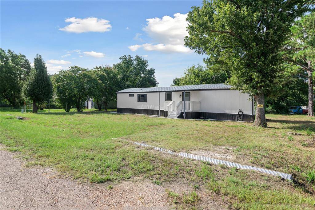 Trinidad, TX 75163,144 Superstar