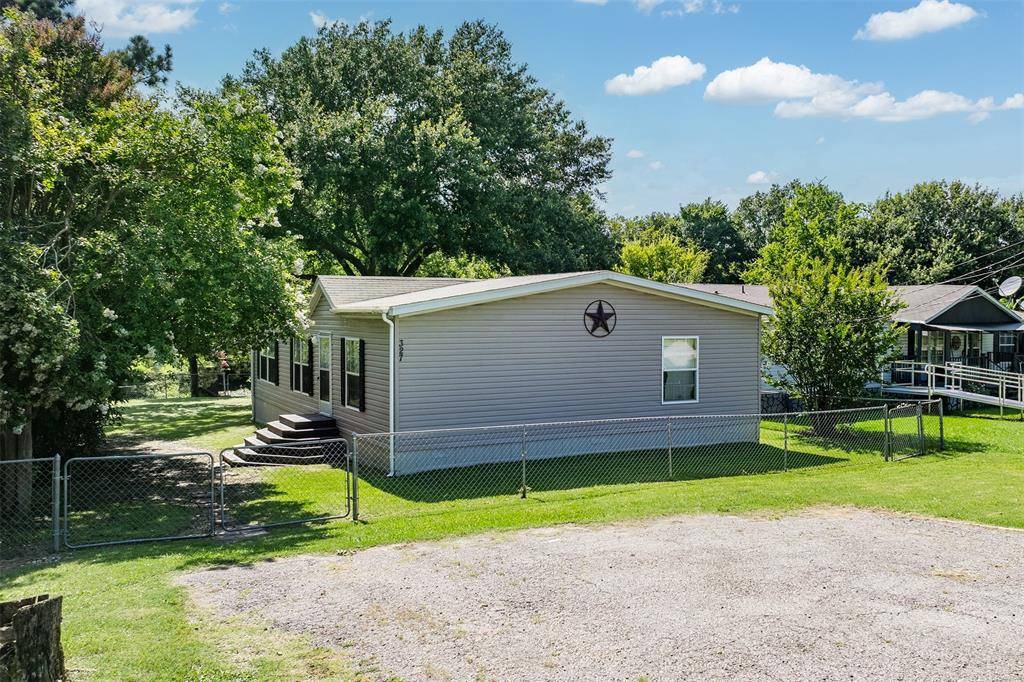 Gun Barrel City, TX 75156,327 Whispering Trail