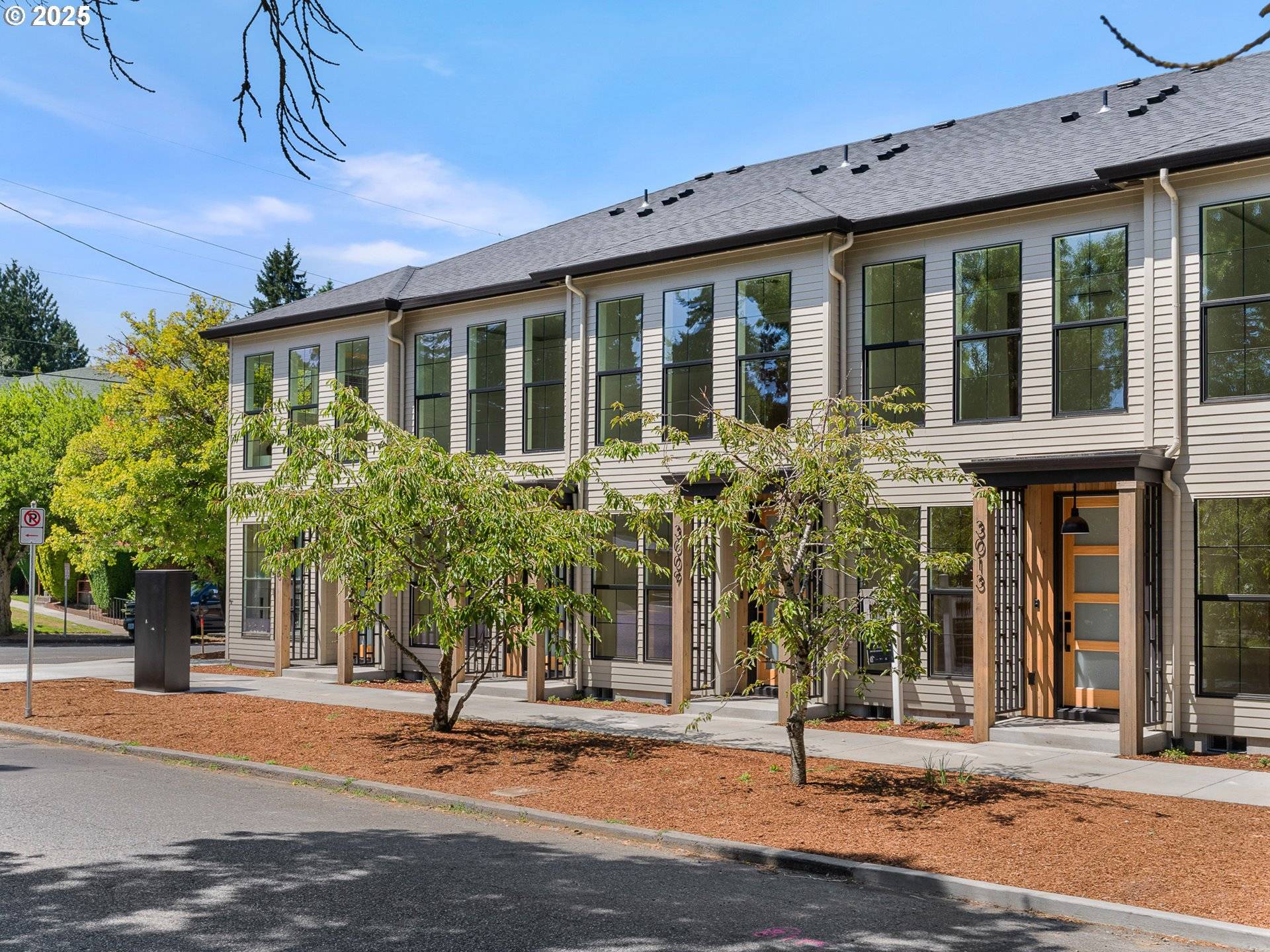 Portland, OR 97211,6005 NE 30th AVE #7